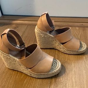 Womans espadrilles
